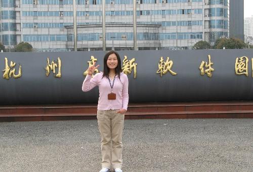 niit 双语04班学生 现就职于印度塔塔公司 杭州分公司任项目经理